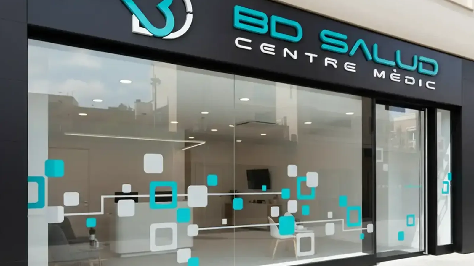 Fachada médica con rótulo luminoso y vinilos corporativos renovados