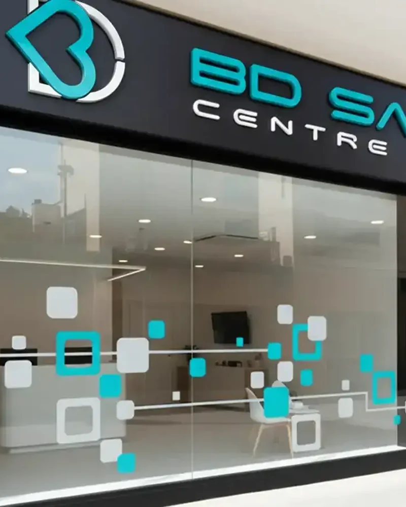 Rotulación de cristales con vinilos corporativos para BD Salud en Barcelona
